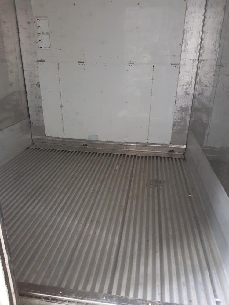 10ft x 8ft 10′ Reefer Container, Used - Image 5