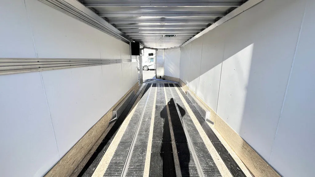 2024 Sno Pro 7.5×22 Aluminum 4-Place Drive In/Out w/Extra Height, Mats & Guides, Canopy - Image 9