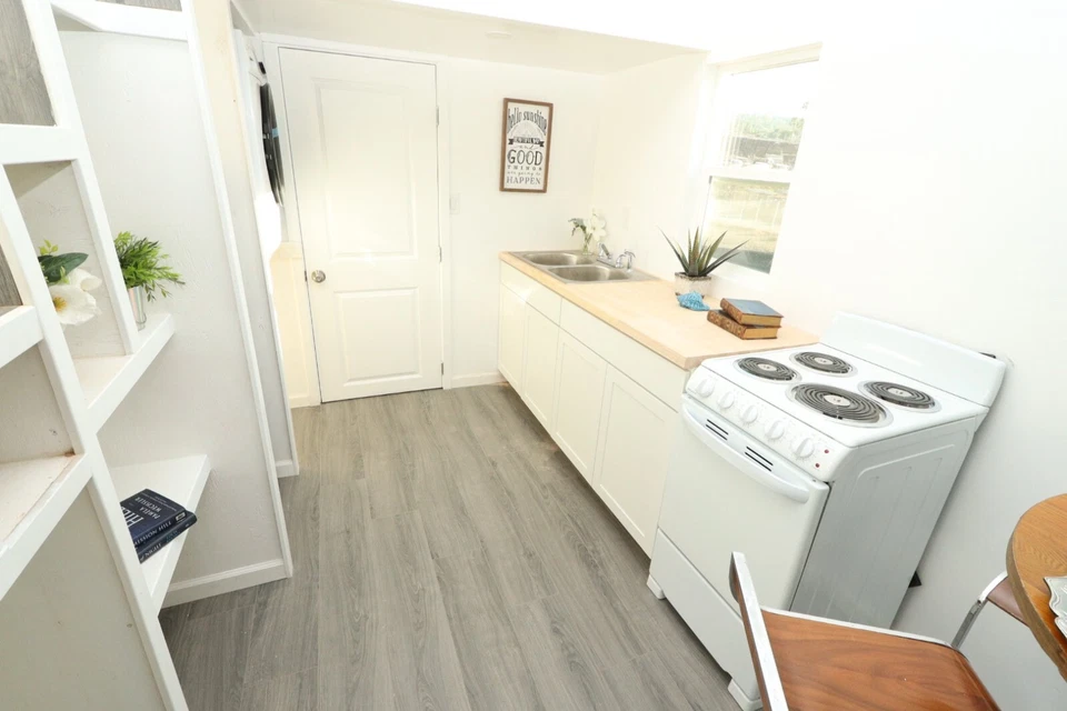 9 x 32 MODERN CARAVAN DUAL LOFT Tiny house for sale on wheels READY TO SHIP - Image 14
