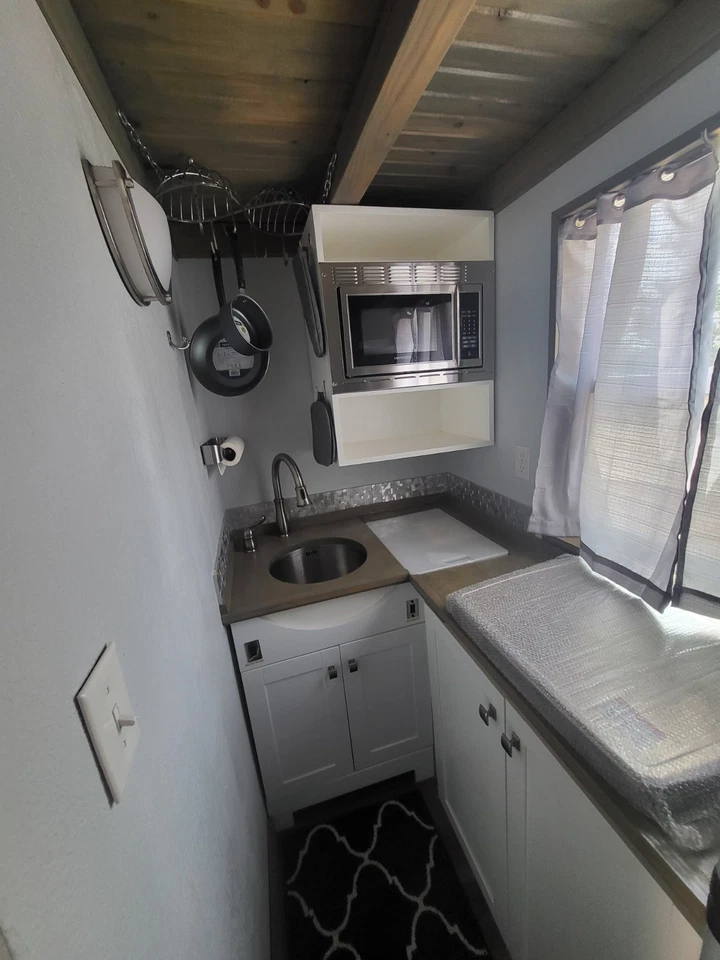 tiny home on wheels - Image 7