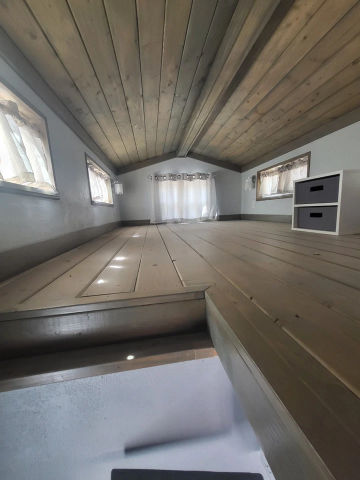 tiny home on wheels - Image 5