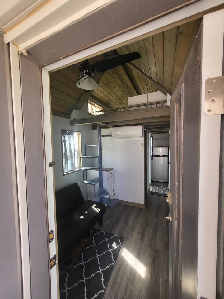 tiny home on wheels - Image 4